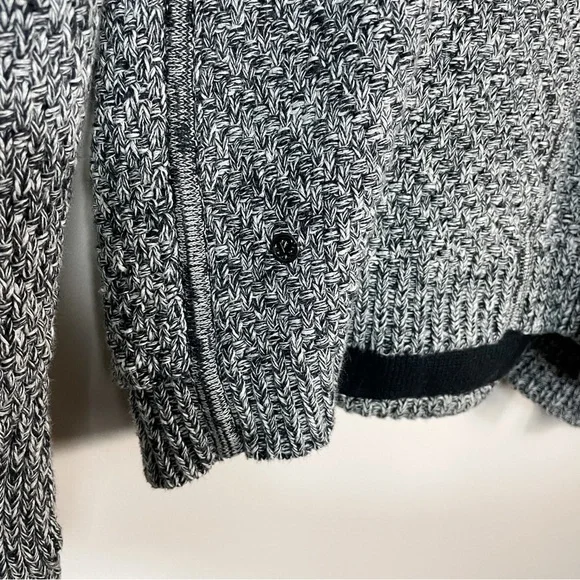 lululemon athletica Gray and Black Cardigan - Picture 8 of 12